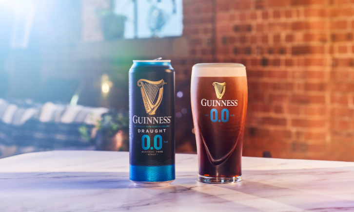 Guinness 0.0 blik en glas Guinness 0.0% blik en glas